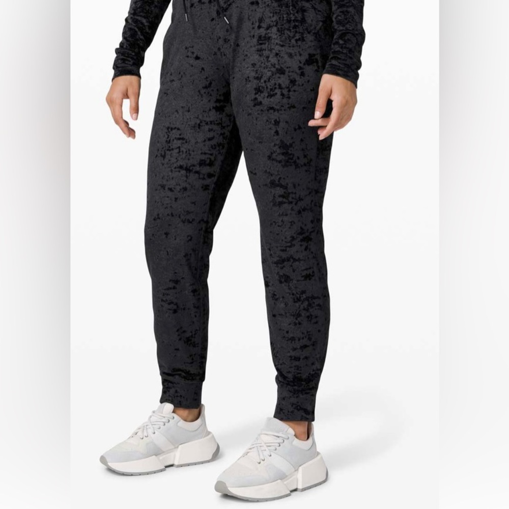 Lululemon Ready to Crush Jogger